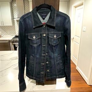 Tommy Hilfiger Denim Jacket w/ great details